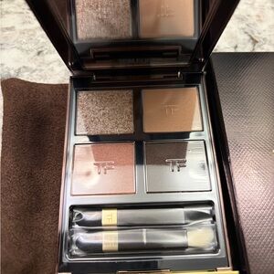 Tom Ford Eye Color Quad - Shimmering Silver and Warm Browns